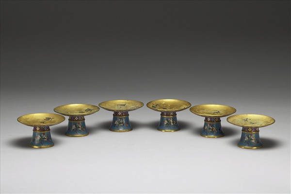 掐絲琺瑯萬壽無疆高足盤