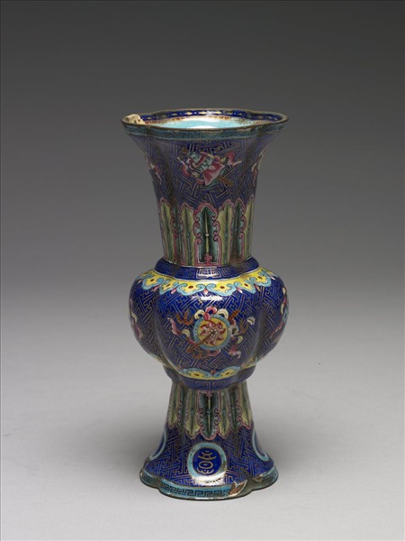 銅胎畫琺瑯瓶