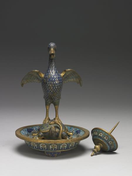 掐絲琺瑯海晏河清燭台