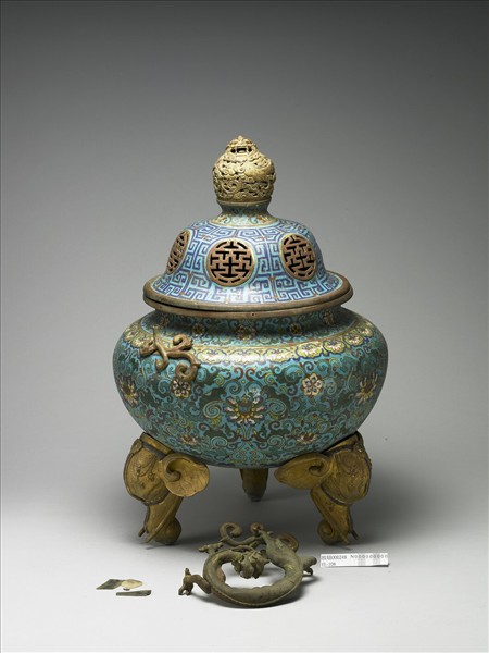 掐絲琺瑯鼎式爐