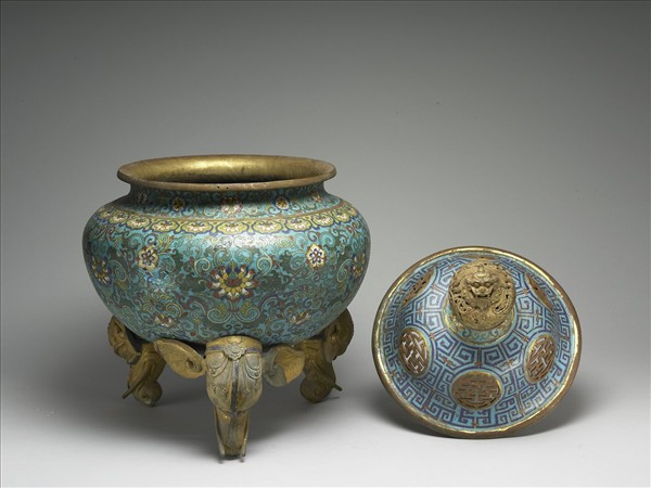 掐絲琺瑯鼎式爐