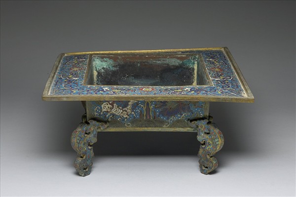 銅胎掐絲琺瑯方爐