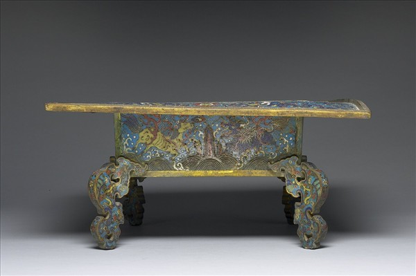 銅胎掐絲琺瑯方爐