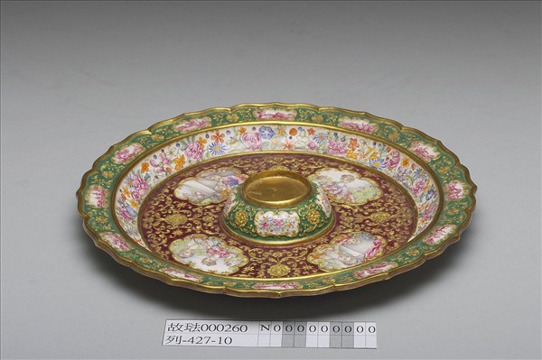 金胎內填兼畫琺瑯西洋母子圖盤