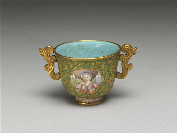 金胎內填兼畫琺瑯杯