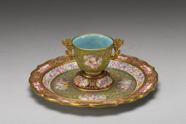 金胎內填兼畫琺瑯杯