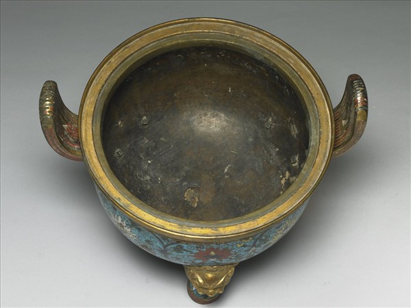 掐絲琺瑯鼎式爐