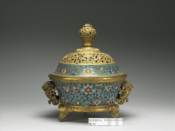 掐絲琺瑯番蓮紋爐