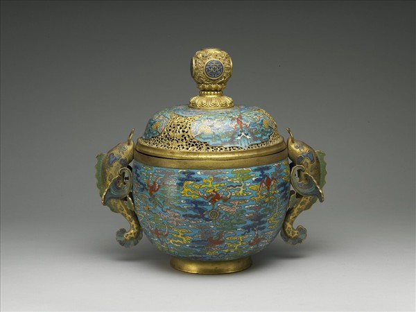 掐絲琺瑯雙魚耳爐