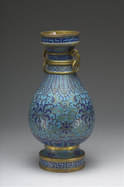 掐絲琺瑯雙耳活環瓶