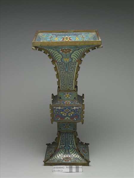 掐絲琺瑯觚形瓶