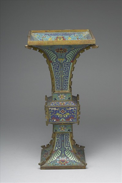 掐絲琺瑯觚形瓶