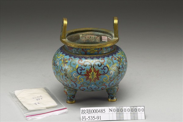 掐絲琺瑯鬲式爐