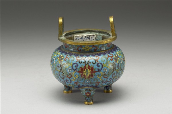 掐絲琺瑯鬲式爐