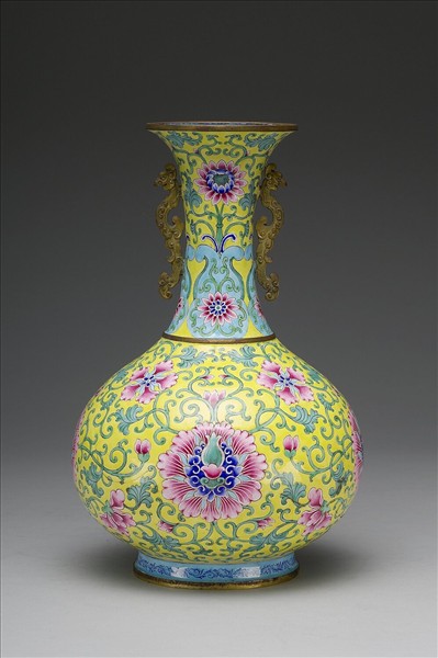 銅胎畫琺瑯花卉長頸瓶