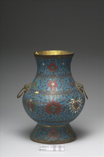 掐絲琺瑯獸耳尊形瓶