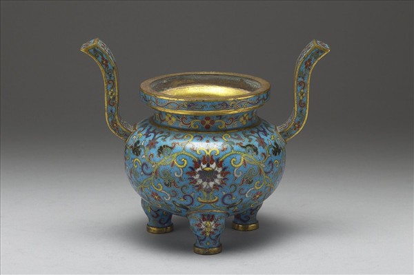 掐絲琺瑯鼎式爐