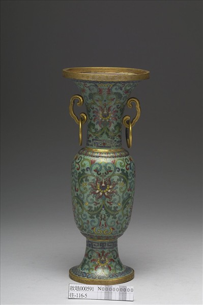 掐絲琺瑯雙耳瓶