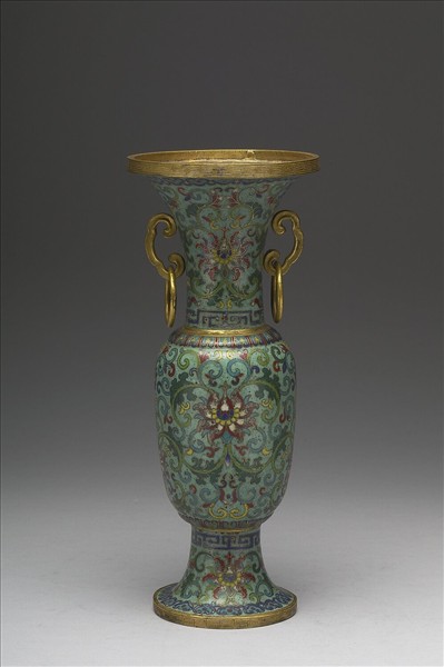 掐絲琺瑯雙耳瓶