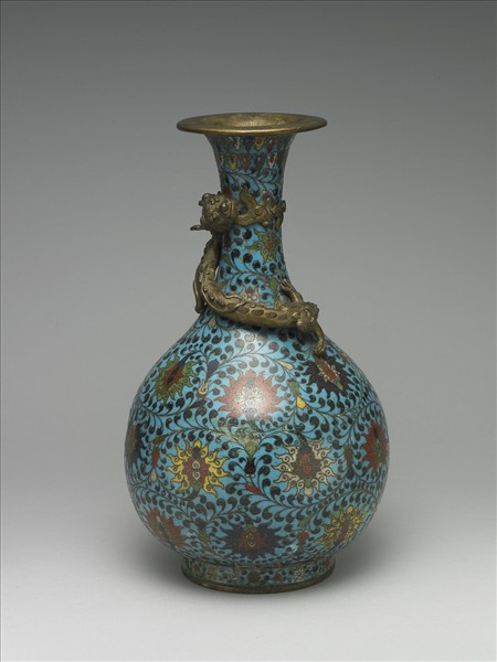 掐絲琺瑯蟠龍瓶