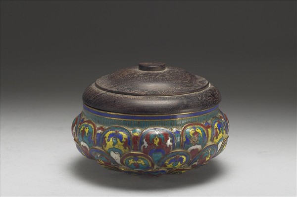 掐絲琺瑯蓮瓣式爐