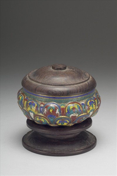 掐絲琺瑯蓮瓣式爐