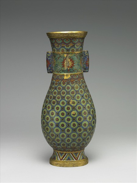 掐絲琺瑯貫耳扁瓶