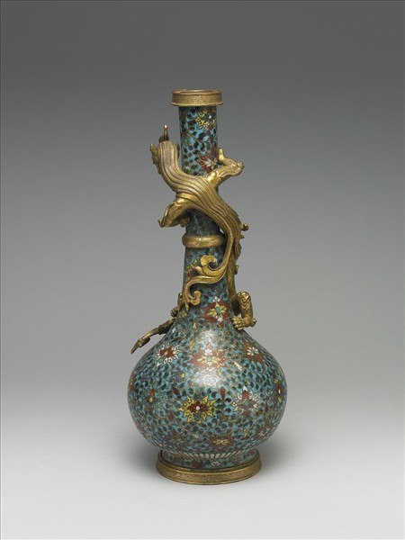 掐絲琺瑯番蓮紋瓶