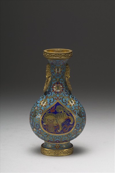 掐絲琺瑯雙耳瓶