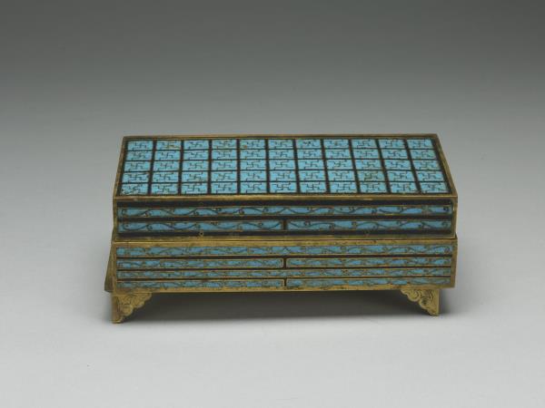 掐絲琺瑯圍棋、象棋盒