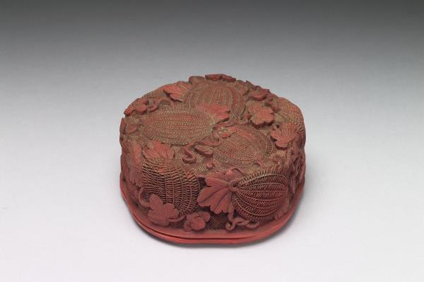 剔紅瓜瓞瓣式盒