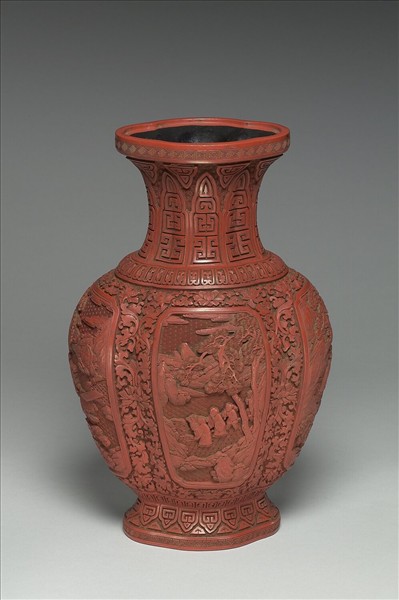 剔紅山水人物圖海棠式瓶