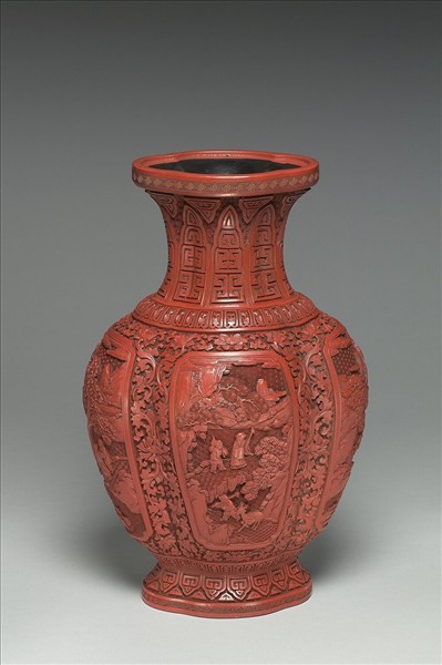 剔紅山水人物圖海棠式瓶