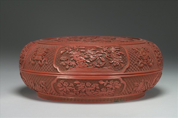 剔紅山水樓閣圓盒