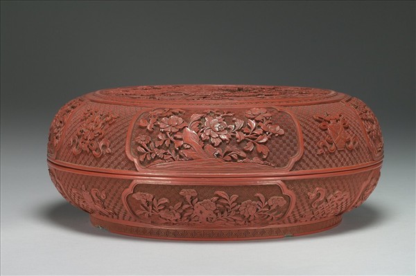 剔紅山水樓閣圓盒