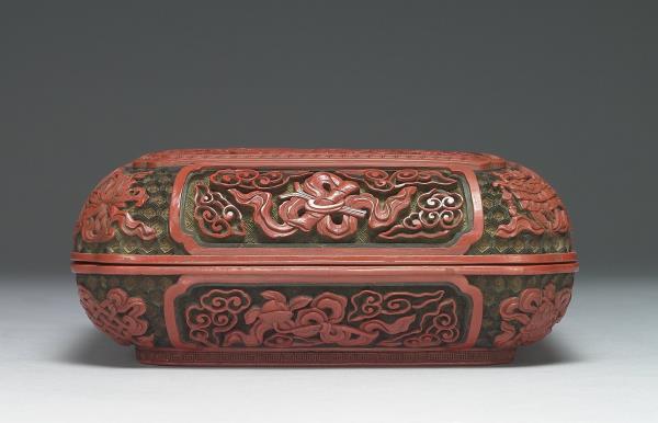 剔彩雙龍捧壽寶盒