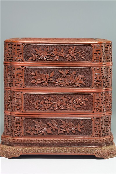 剔紅方形四層套盒