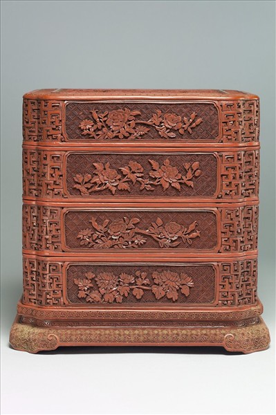 剔紅方形四層套盒