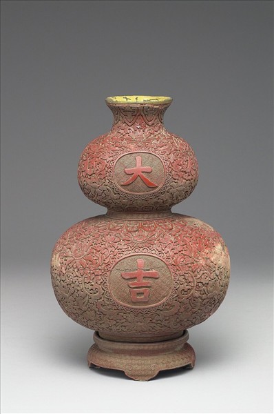 剔紅大吉葫蘆瓶