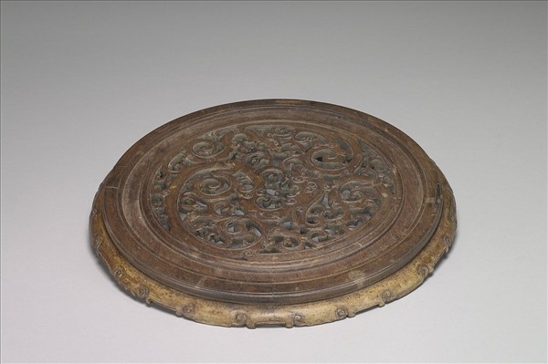 紫檀雲龍紋木座