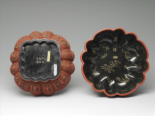 剔彩博古花卉盒