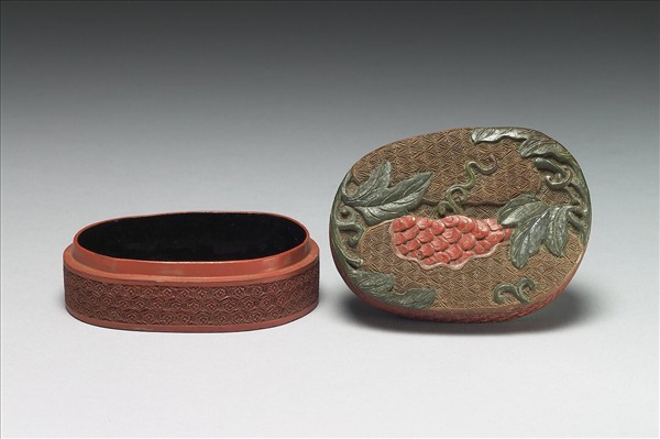 剔彩苦瓜橢圓盒