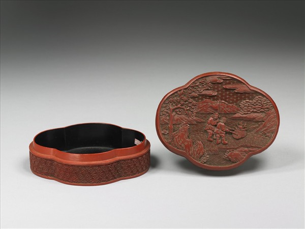 剔紅職貢海棠花式盒