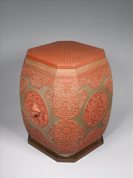 剔紅雲龍紋八角坐墩