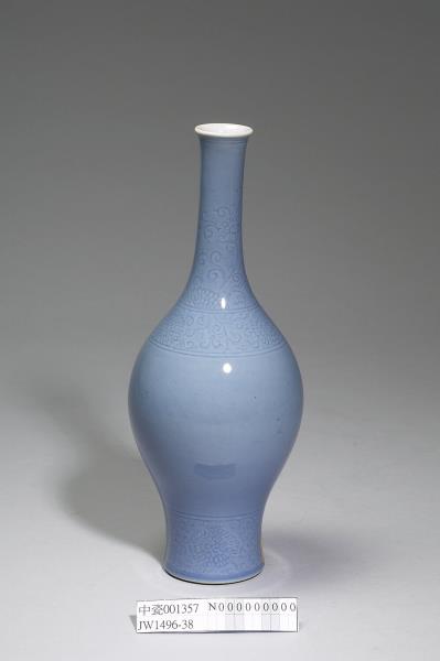 天藍釉暗花花卉紋瓶