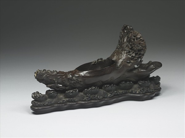 犀角雕人物乘槎