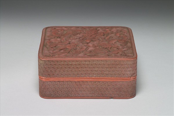剔紅雲龍紋方盒