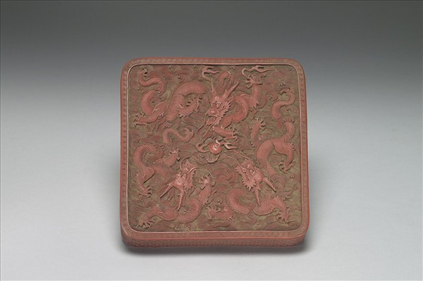 剔紅雲龍紋方盒