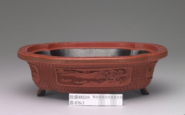 剔紅山水人物圖海棠式花盆