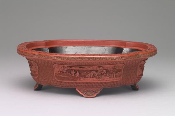 剔紅山水人物圖海棠式花盆